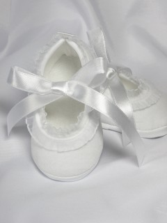 Białe pantofelki