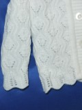 Ażurowy biały sweterek